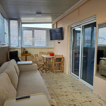Horizon 2 - Downtown Penthouse With Big Terrace Daire